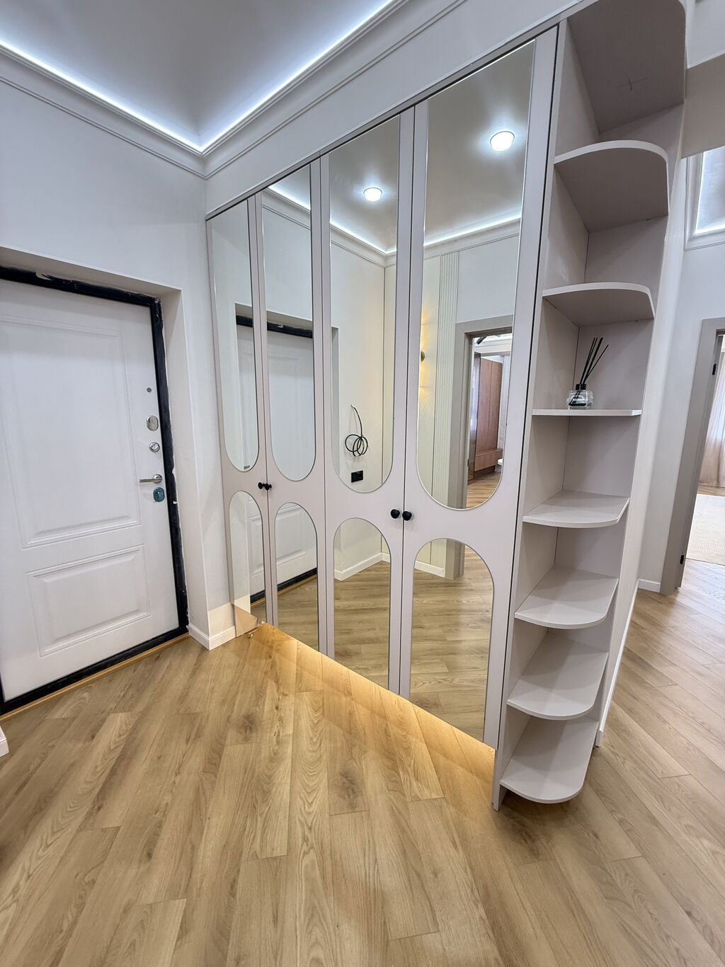 Продается 2-комнатная квартира, 67 м², Тунгуч, евроремонт: фото 1