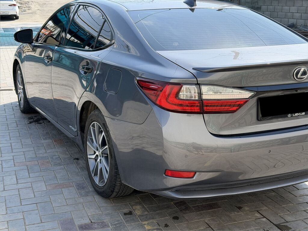 Lexus ES: 2015 г., 2.5 л, Вариатор, Гибрид, Седан: фото 3