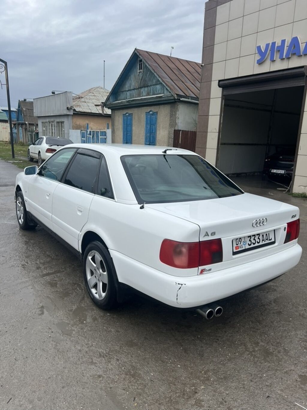 Audi A6: 1996 г., 2.6 л, Механика, Газ, Седан: фото 3
