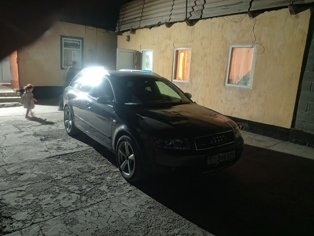 Audi A4: 2003 г., 2.5 л, Вариатор, Дизель, Универсал: фото 6