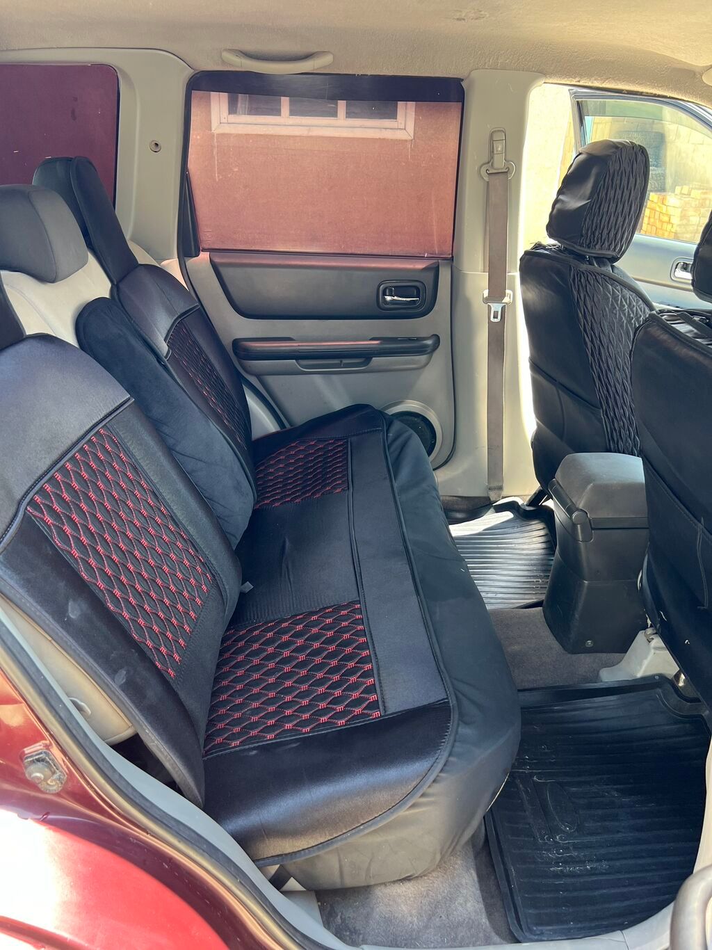Nissan X-Trail: 2002 г., 2 л, Механика, Бензин, Внедорожник: фото 6