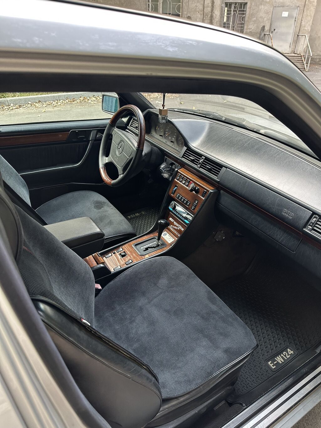 Mercedes-Benz W124: 1995 г., 3.2 л, Автомат, Бензин, Седан: фото 8