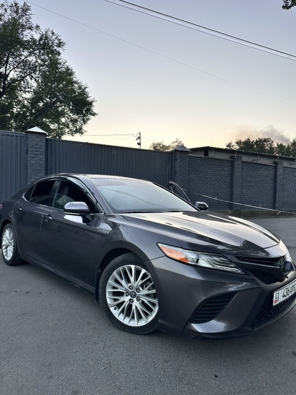 Toyota Camry: 2017 г., 2.5 л, Автомат, Гибрид, Седан: фото 7