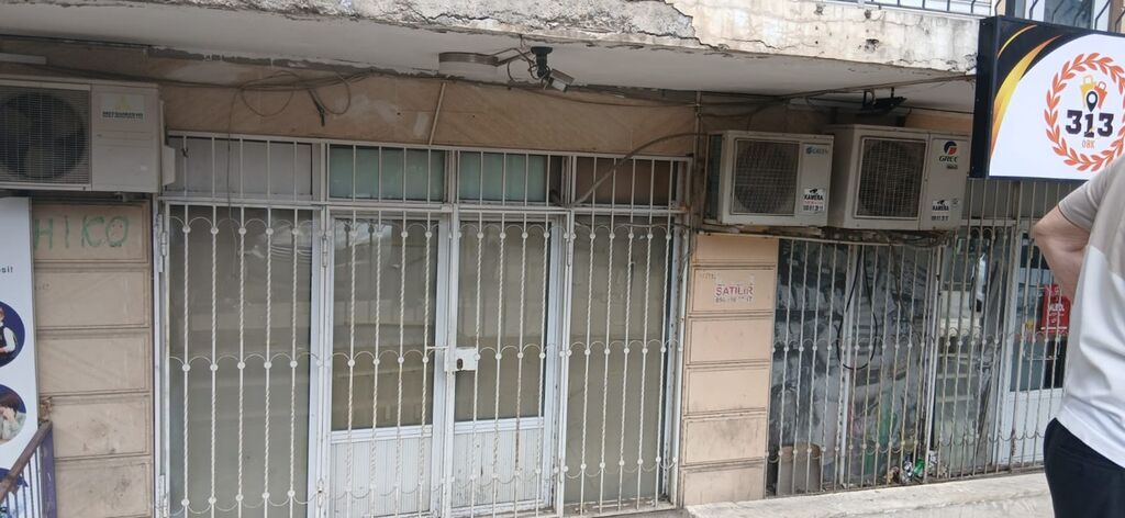 İcarəyə obyekt – anbar/mağaza sahəsi - küçəyə çıxışı olan iki giriş