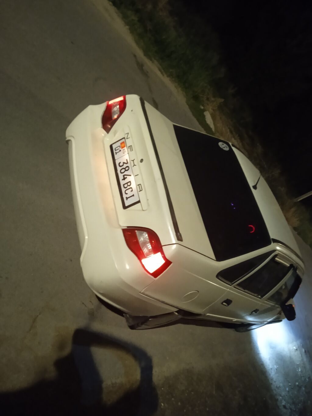Daewoo Nexia: 2012 г., 1.5 л, Механика, Бензин, Седан: фото 3
