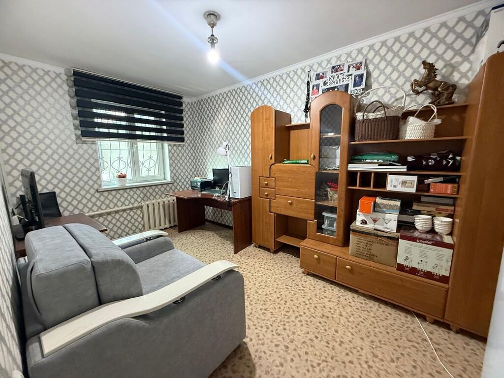 5 комнат, 138 м², 1 соток, Бишкек, Риэлтор: фото 4