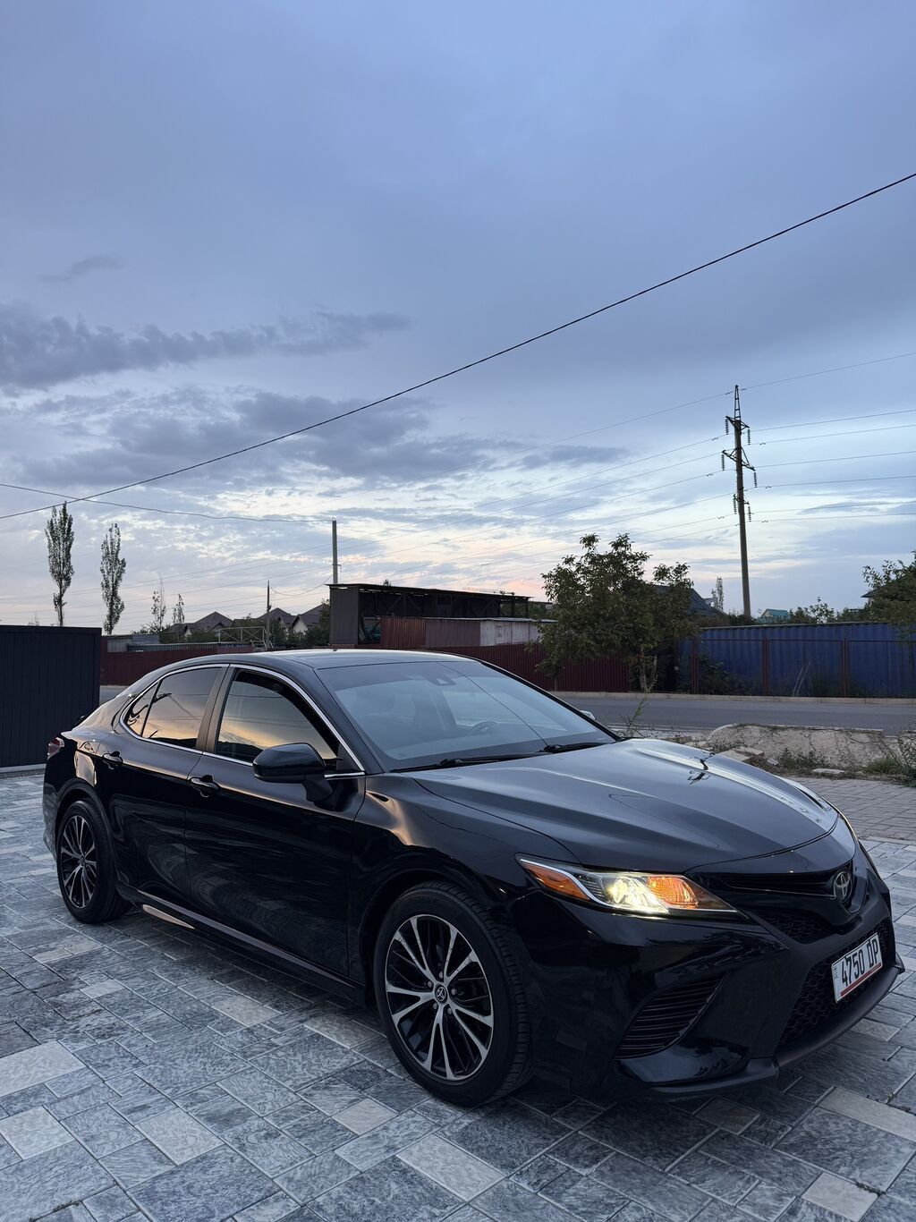 Toyota Camry: 2020 г., 2.5 л, Автомат, Бензин, Седан: фото 3