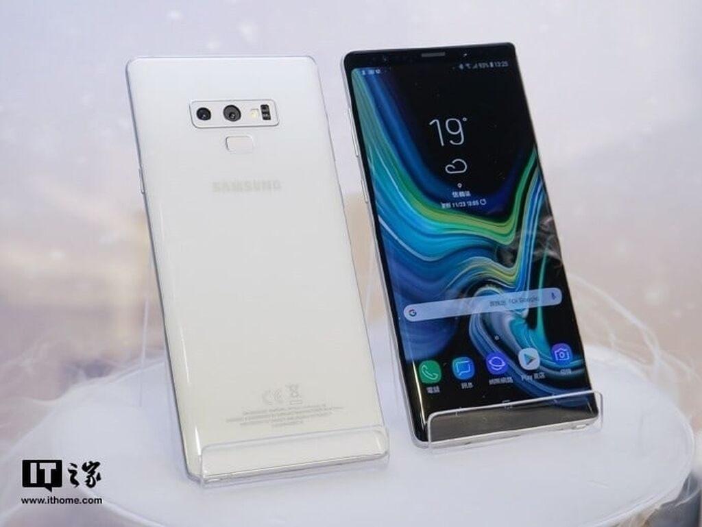 Samsung galaxy note 10 plus белый. Samsung galaxy note 9 alpine white. Xiaomi redmi note 9 pro glacier white. Galaxy note 10 alpine white. Samsung galaxy note 9 белый.