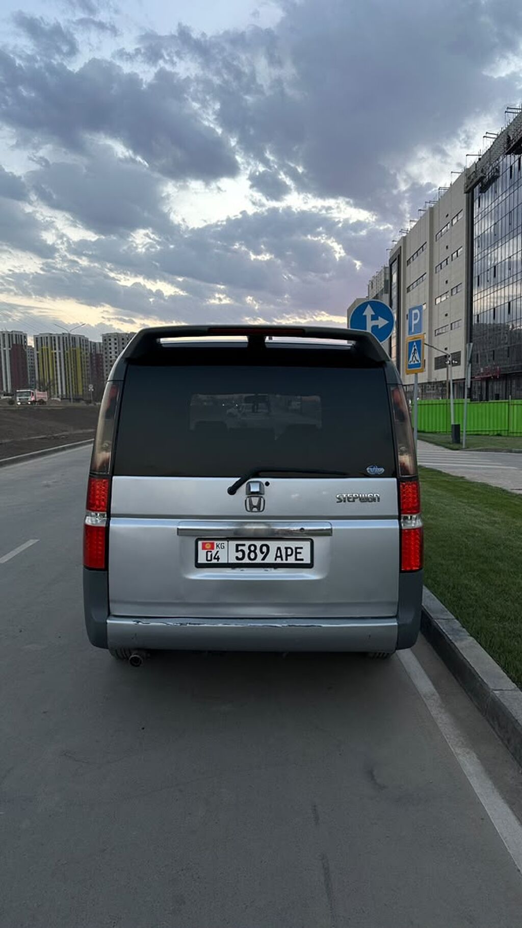 Honda Stepwgn: 2001 г., Бензин, Минивэн: фото 4