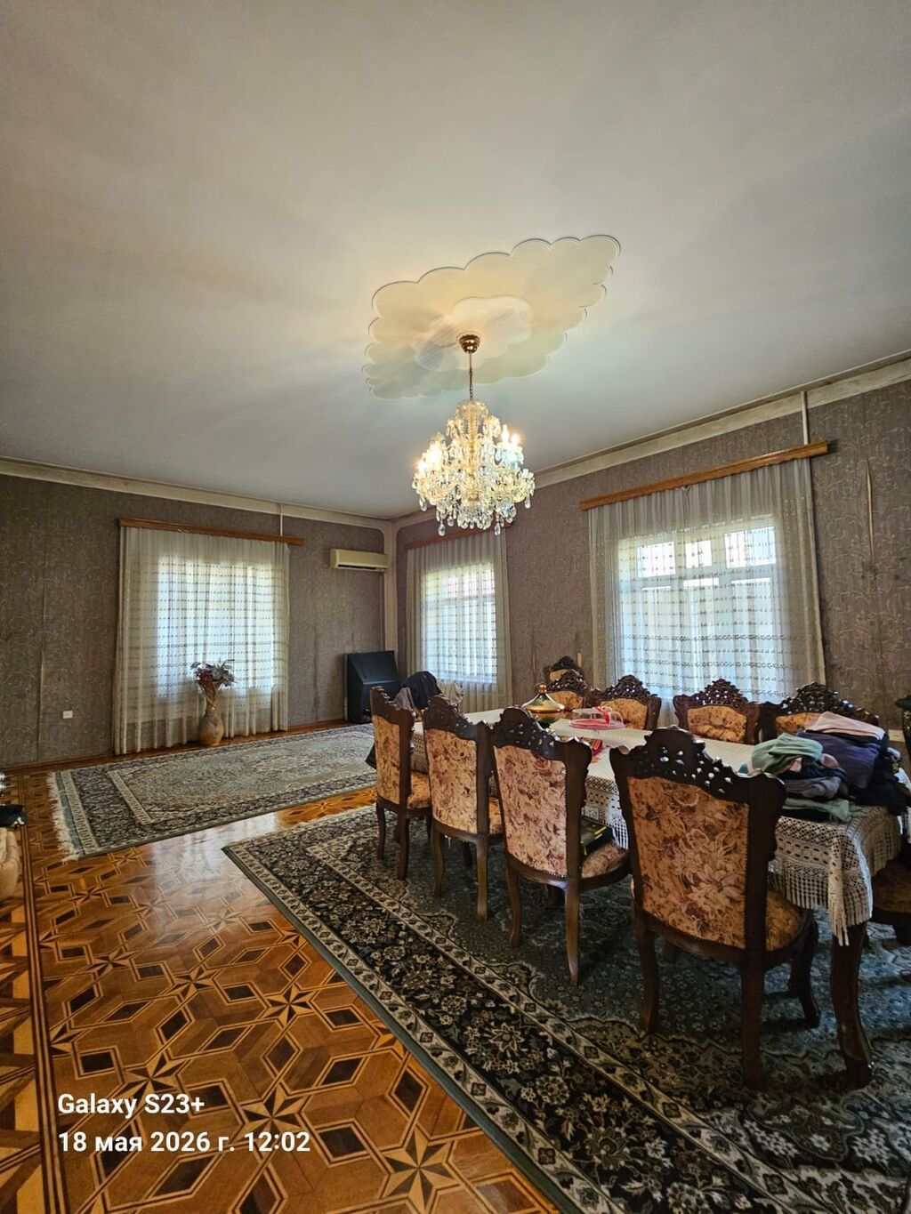 10 otaq, 377 kv. m, Yeni təmirli