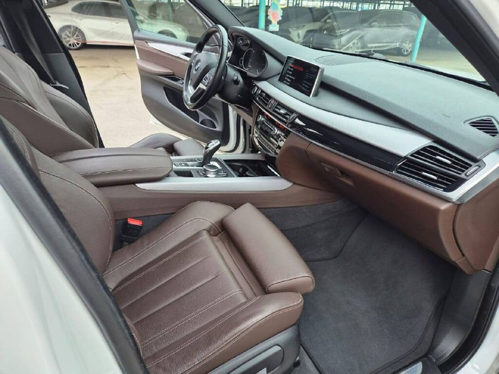 BMW X5: 2018 г., 3 л, Автомат, Дизель, Кроссовер: фото 5
