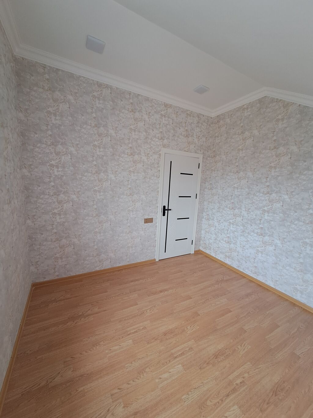4 otaqlı, 105 kv. m, Yeni təmirli
