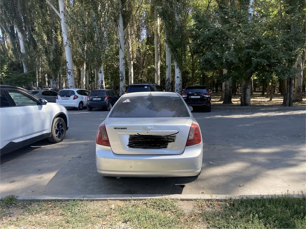 Chevrolet Lacetti: 2004 г., 1.6 л, Автомат, Газ, Седан: фото 2