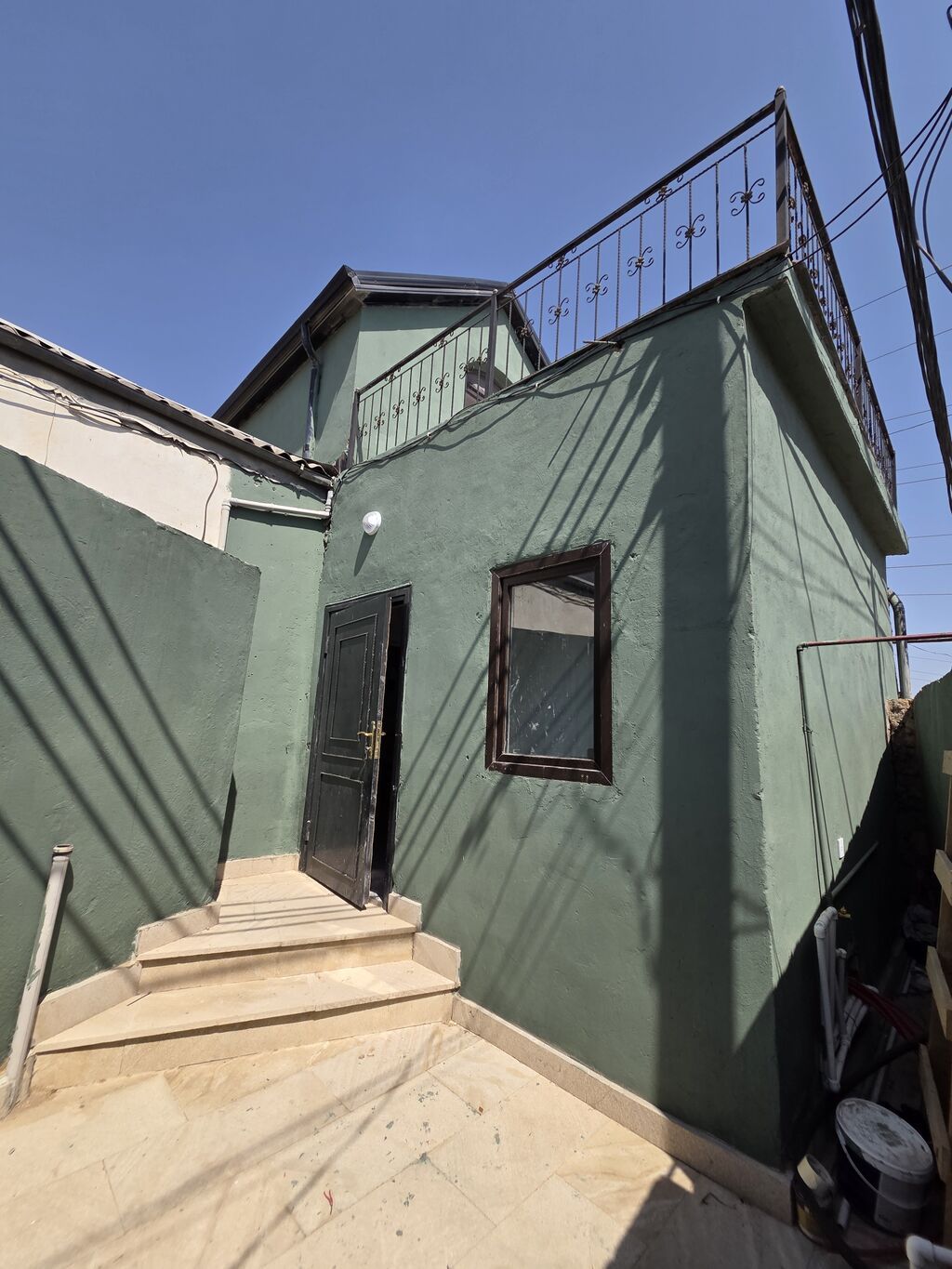 3 otaqlı, 85 kv. m, Yeni təmirli
