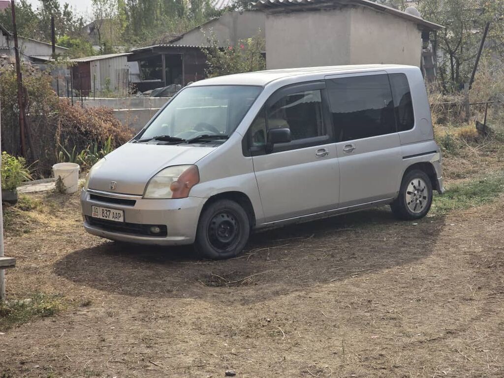 Honda Mobilio: 2002 г., 1.5 л, Вариатор, Бензин, Минивэн: фото 4