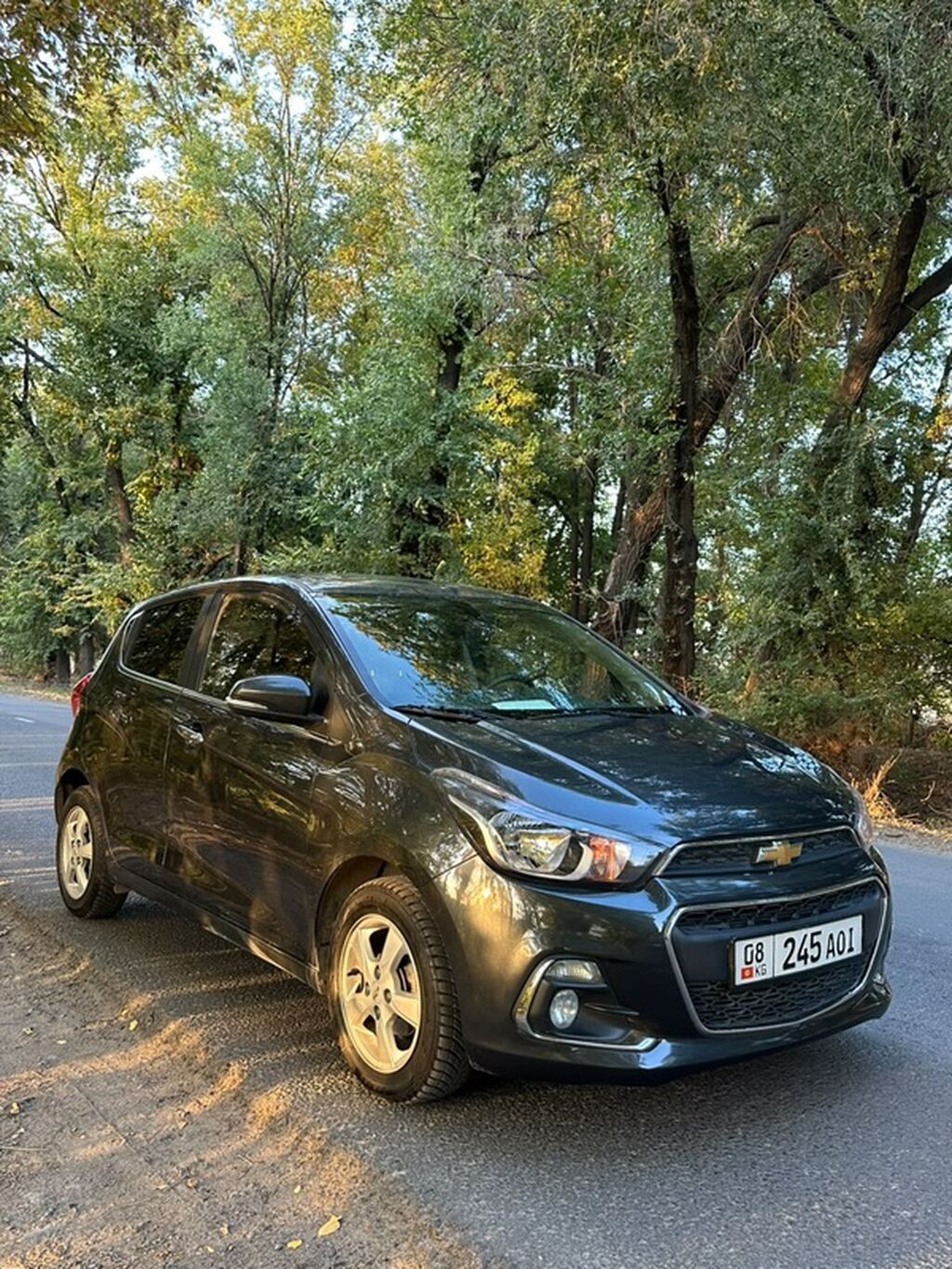 Chevrolet Spark: 2017 г., 1 л, Автомат, Бензин, Хэтчбэк: фото 2