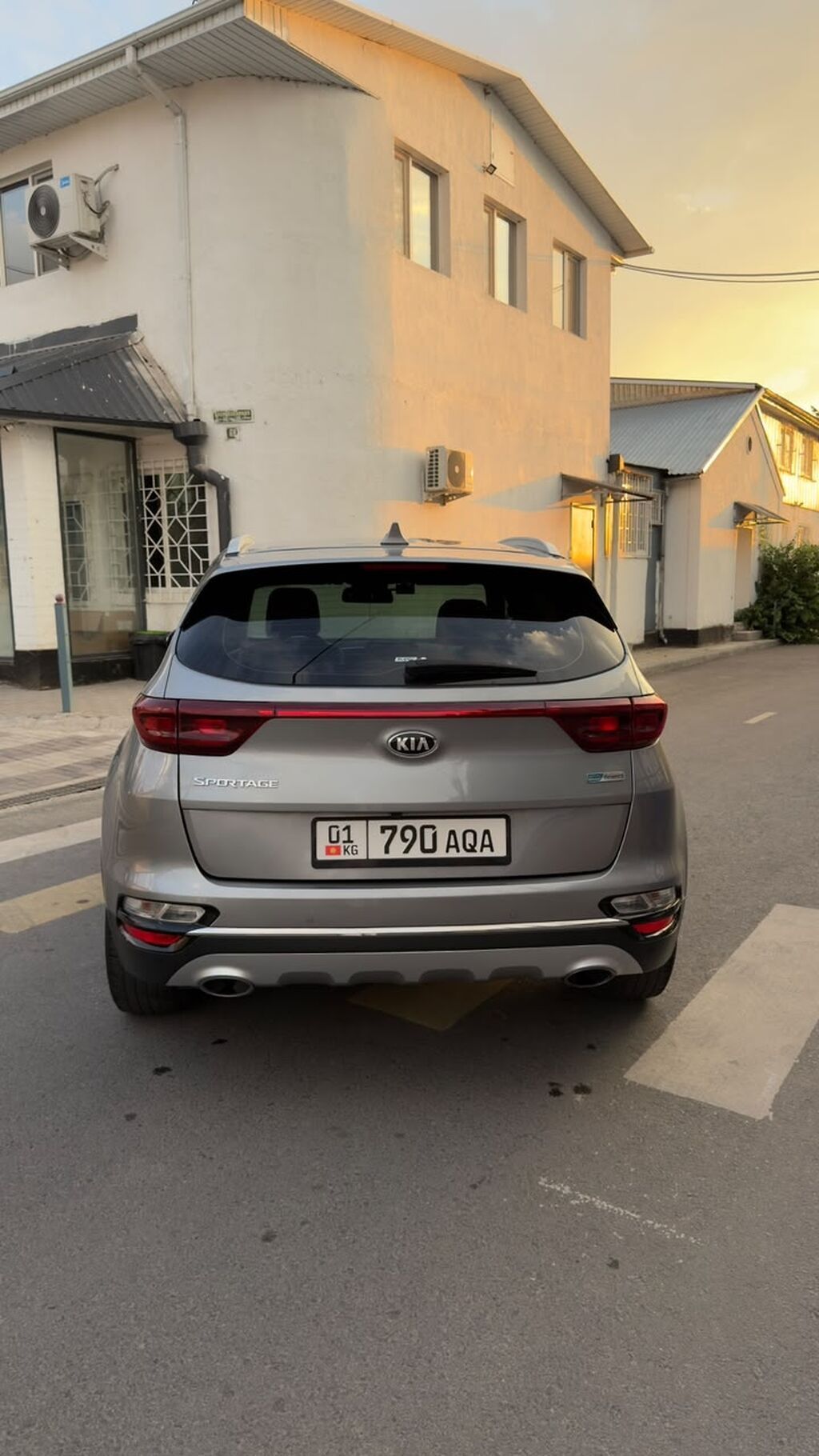 Kia Sportage: 2020 г., 2 л, Автомат, Гибрид, Кроссовер: фото 2