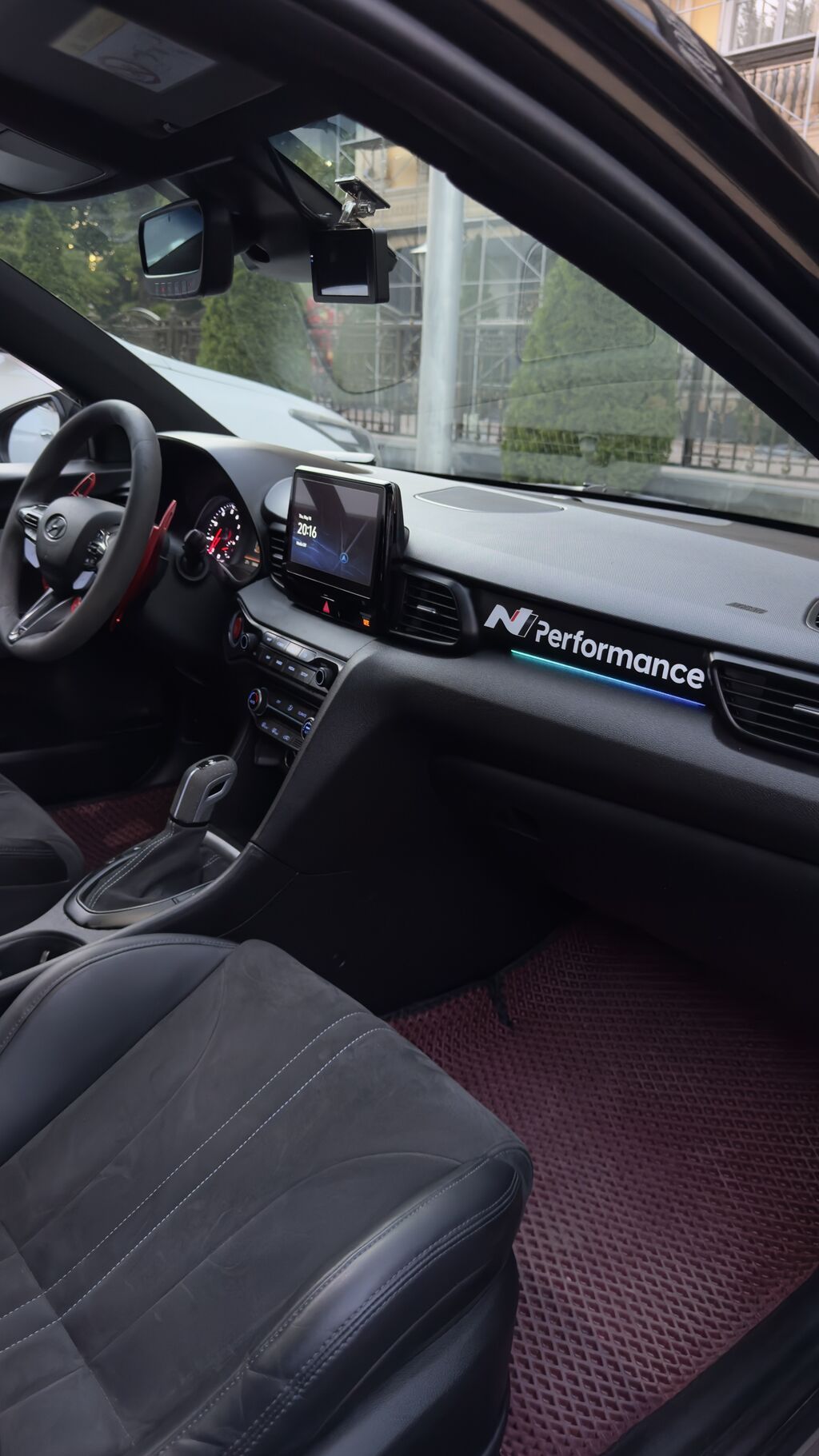 Hyundai Veloster: 2021 г., 2 л, Робот, Бензин, Хэтчбэк: фото 8