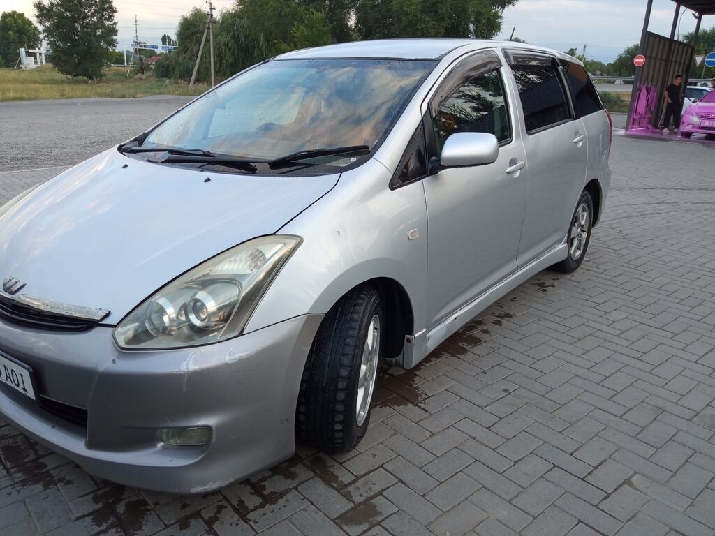 Toyota WISH: 2003 г., 1.8 л, Автомат, Бензин, Минивэн: фото 3