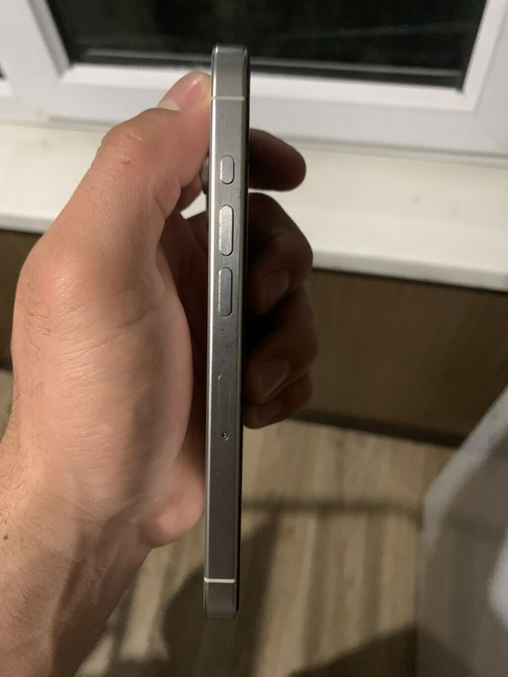iPhone 15 Pro, 256 ГБ, серебристый: фото 3