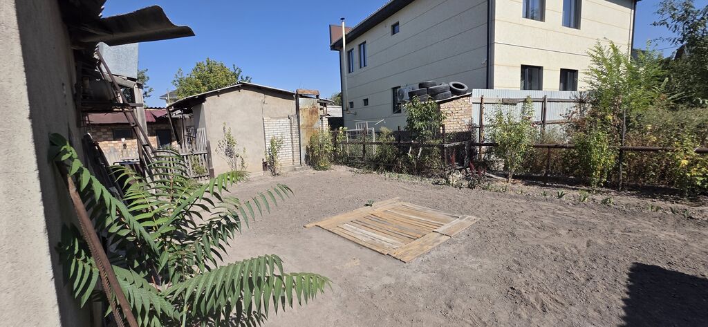 4 комнаты, 40 м², 4 соток, Бишкек, Дордой рынок / базар Агентство недвижимости: фото 4
