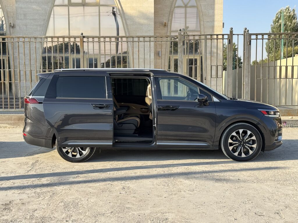 Kia Carnival: 2021 г., 2.2 л, Автомат, Дизель, Минивэн: фото 4