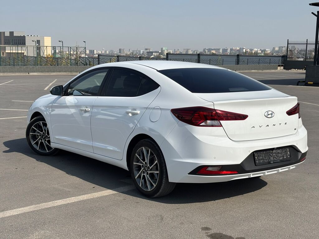 Hyundai Avante: 2020 г., 1.6 л, Автомат, Бензин, Седан: фото 5