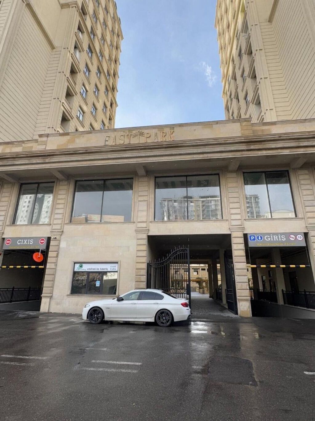 East Park kompleksində 3 otaqlı yeni tikili mənzil satılır, 98 m², 335 000 AZN, şəkil 2 / 12
