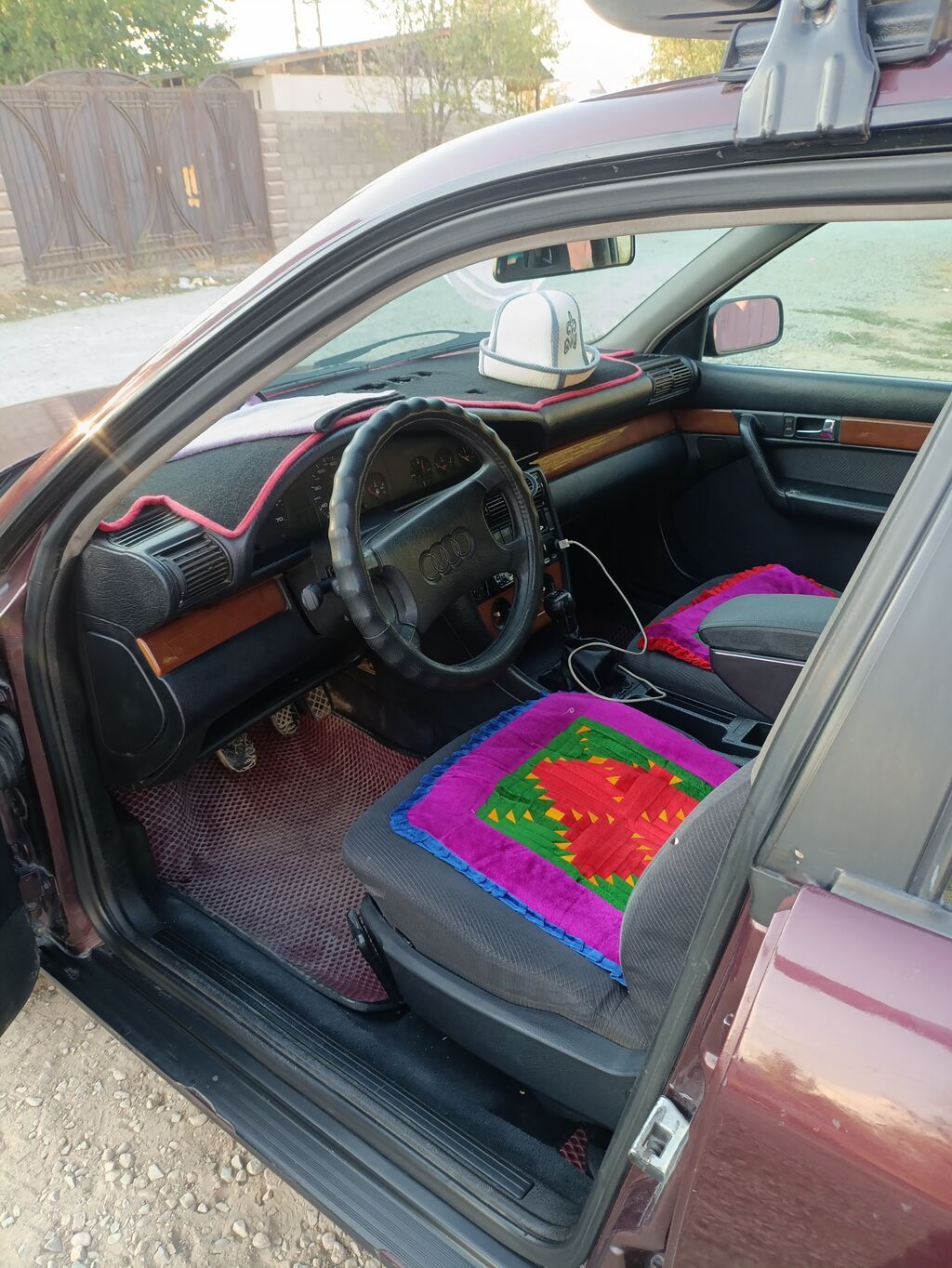Audi 100: 1993 г., 2.8 л, Механика, Бензин, Седан: фото 7