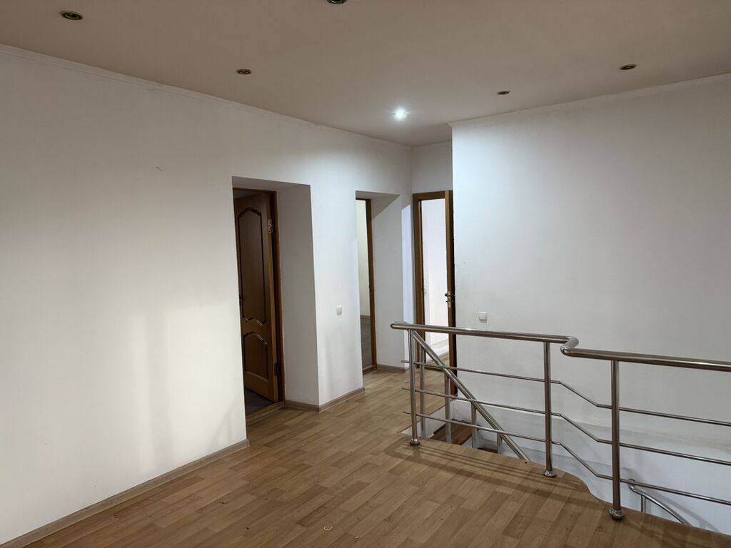Сдаётся просторный двухэтажный частный дом Дом — 180 м² Участок: фото 6
