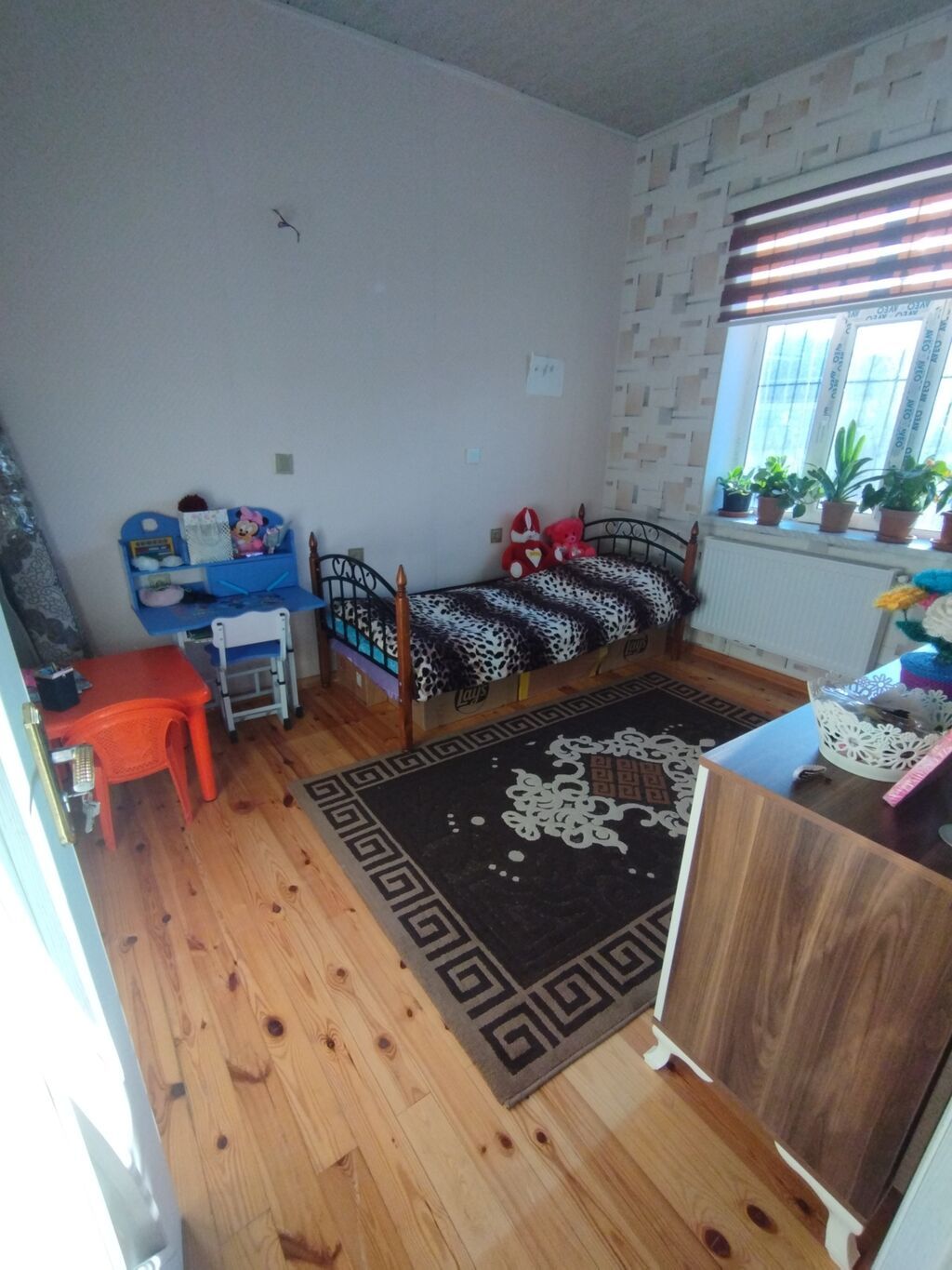 3 otaqlı, 85 kv. m, Yeni təmirli