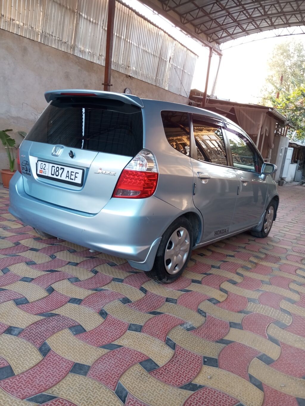 Honda Jazz: 2007 г., 1.4 л, Механика, Бензин, Хэтчбэк: фото 2