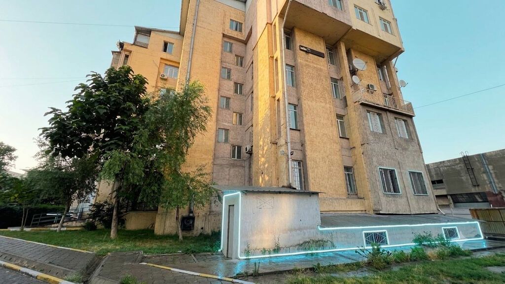 Продам комм.помещение 180м2, цоколь Парк Фучика 79т$ Есть готовые