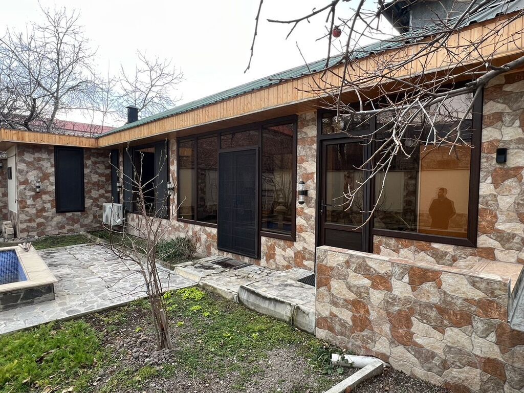 5 otaqlı, 110 kv. m, Orta təmir