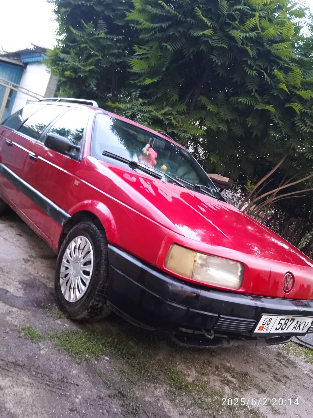 Volkswagen Passat: 1992 г., Автомат, Универсал: фото 3