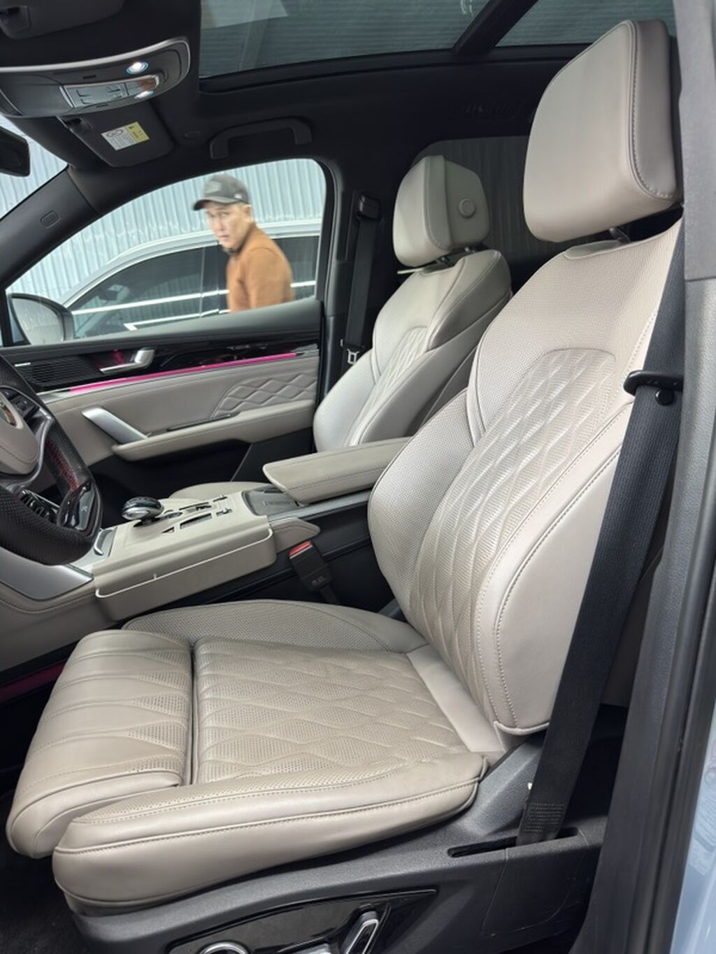 BYD Tang: 2023 г., 1.5 л, Автомат, Гибрид, Кроссовер: фото 8
