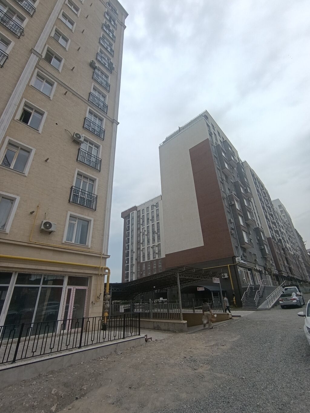 3 комнаты, 100 м², Элитка, 9 этаж, ПСО (под самоотделку) — фото 1