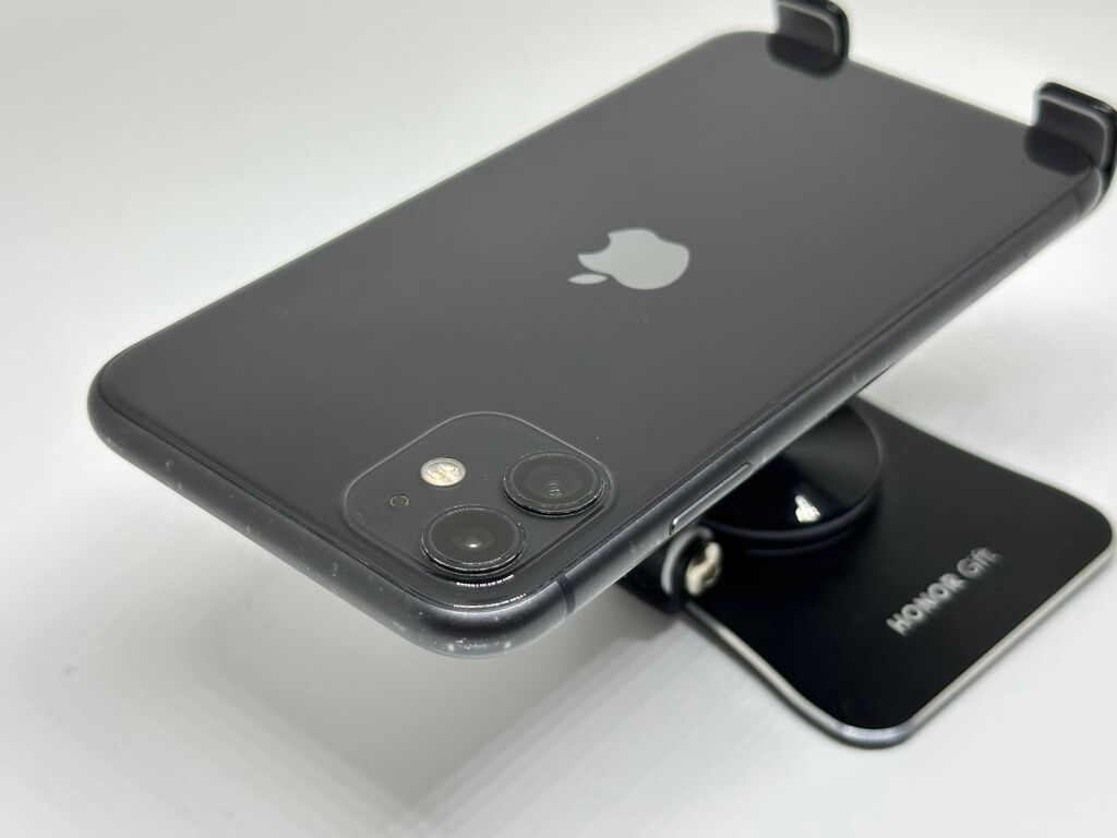 IPhone 11, Б/у, 128 ГБ, Черный, Чехол, 100 %: фото 2