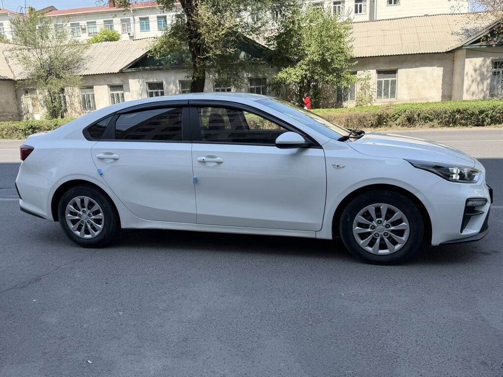 Kia K3: 2021 г., 1.6 л, Автомат, Бензин, Седан: фото 4