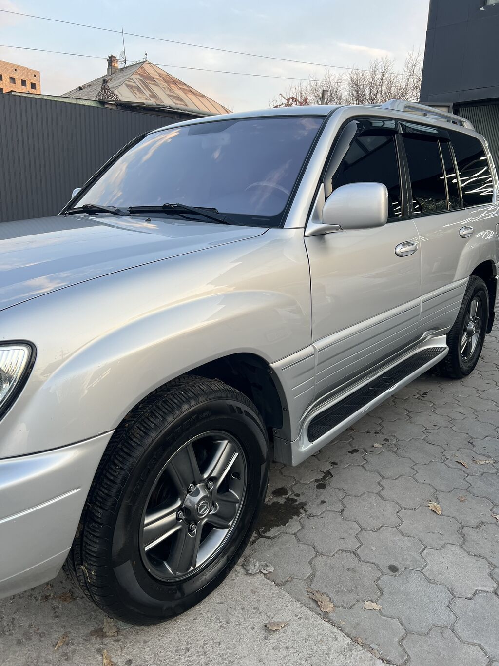 Lexus LX: 2006 г., 4.7 л, Автомат, Газ, Внедорожник: фото 2