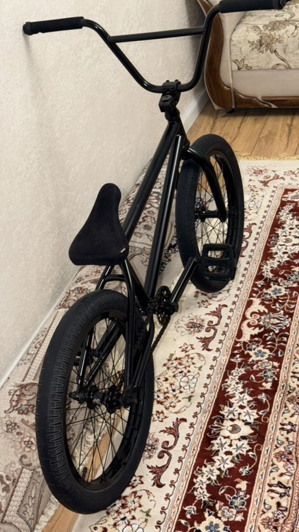 BMX велосипед, полностью в матовом чёрном цвете. Характеристики и: фото 3