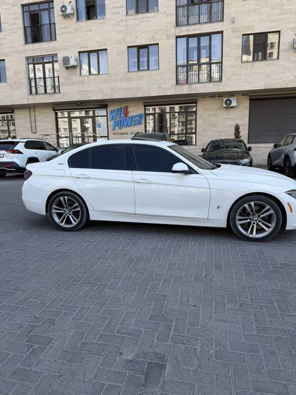 BMW 3 series: 2017 г., 2 л, Автомат, Гибрид, Седан: фото 4