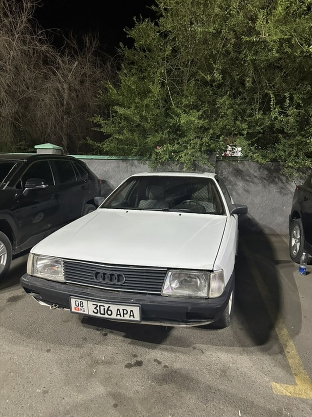 Audi 100: 1986 г., 1.8 л, Механика, Бензин, Седан: фото 2