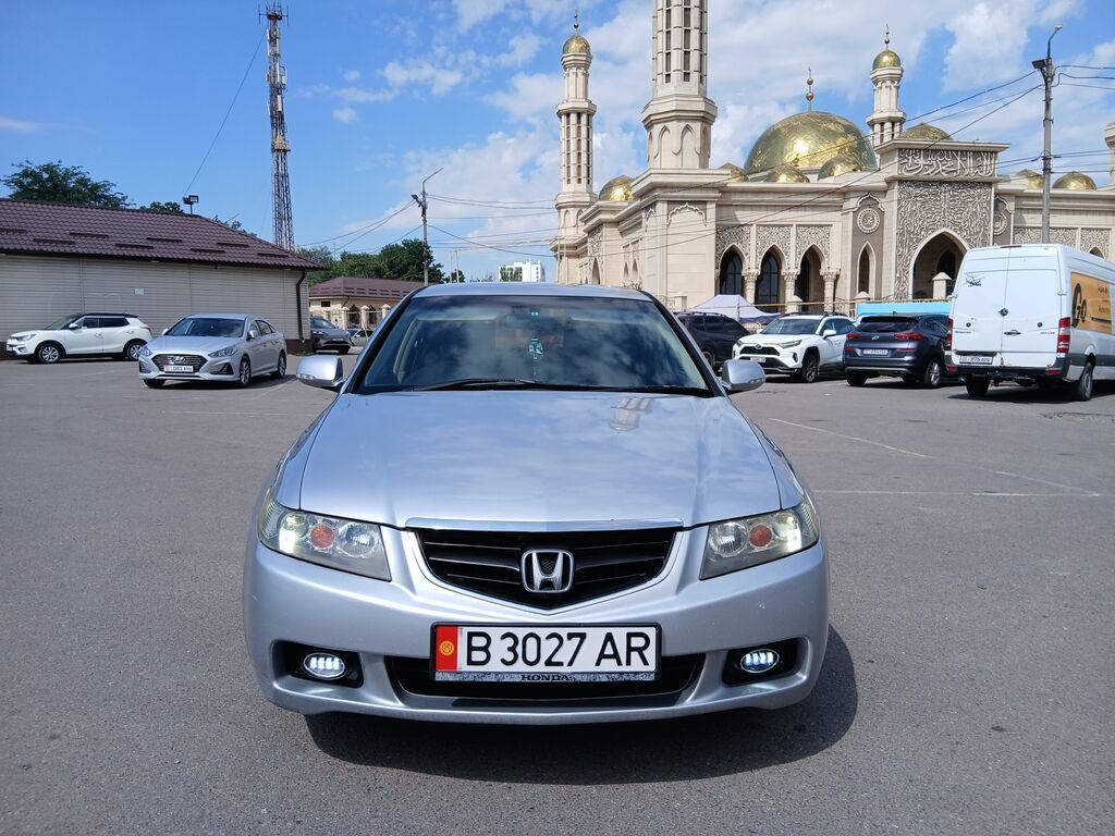 Honda Accord: 2003 г., 2 л, Автомат, Бензин, Седан — фото 7