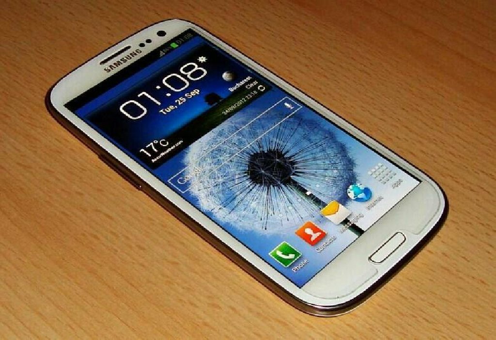 Авито новый самсунг. Samsung Galaxy s3. Samsung Galaxy s III. Samsung Galaxy i9300. Galaxy s3 Duos.