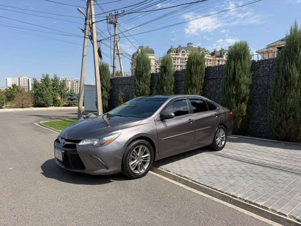 Toyota Camry: 2017 г., 2.5 л, Автомат, Бензин, Седан: фото 3