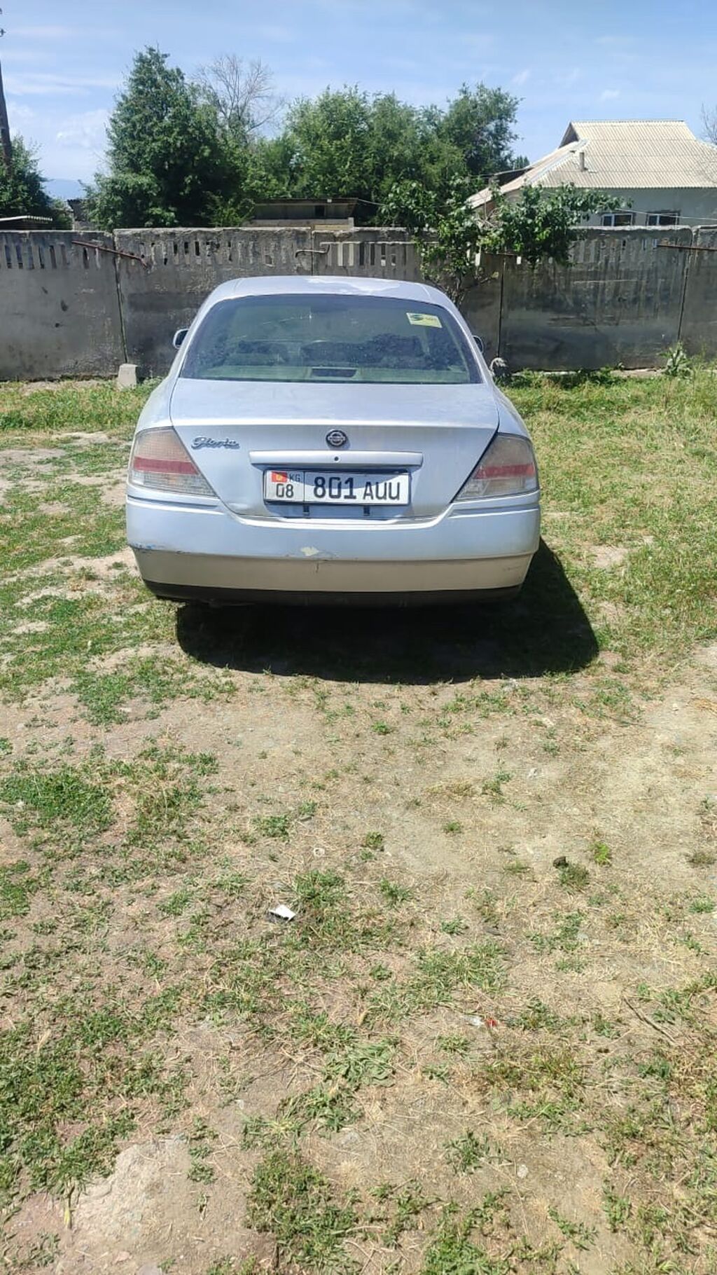 Nissan Gloria: 2001 г., 2.5 л, Автомат, Бензин, Седан: фото 3