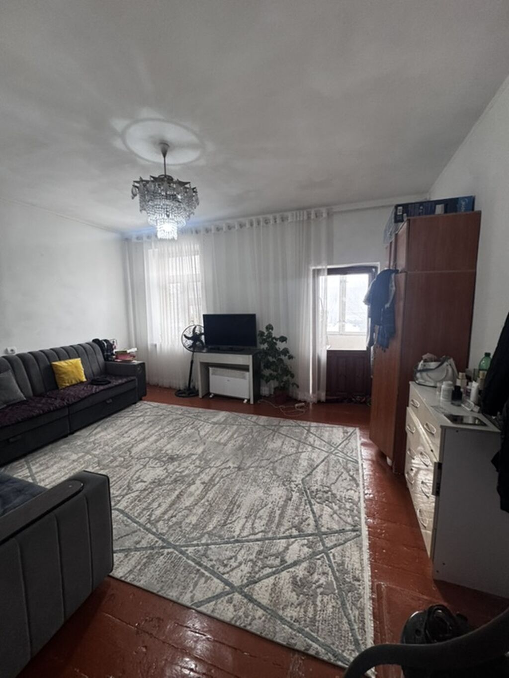 Продается сталинка, 2 комнаты, 56 м², Пишпек: фото 2