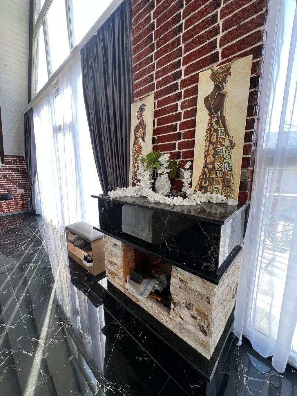 4 sotda, isti hovuzlu, bisetka, manqalxana, yelləncək. Ev tam əşyalı