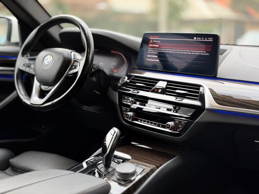 BMW 5 series: 2021 г., 2 л, Автомат, Бензин, Седан: фото 8